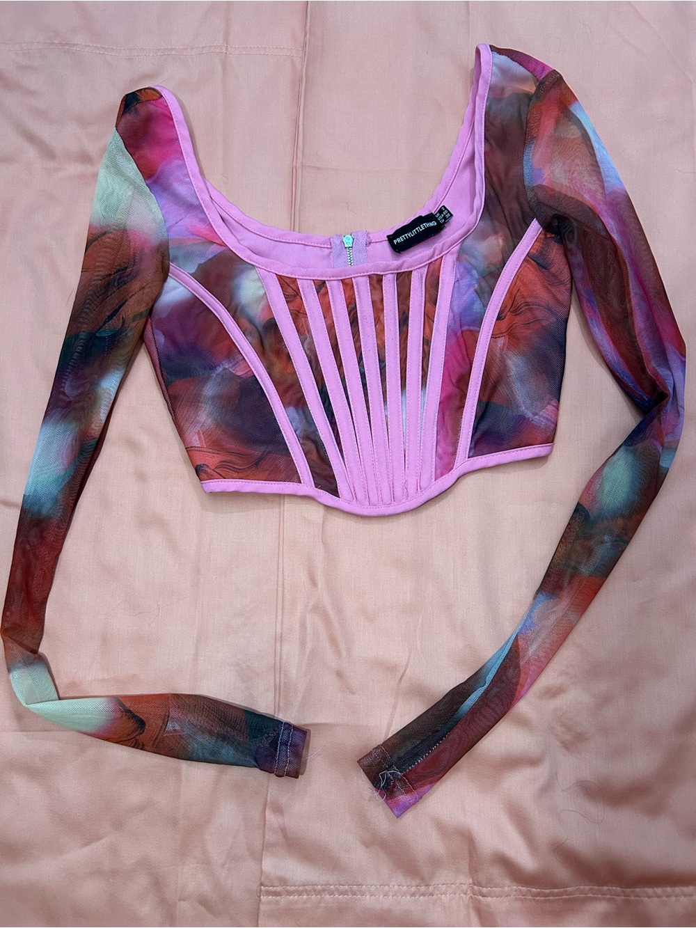 Prettylittlethings Long-Sleeve Crop Top size xs